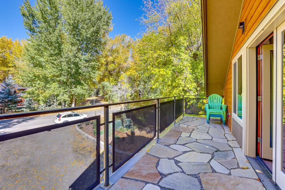 14 Miles to Sun Valley Updated Getaway!